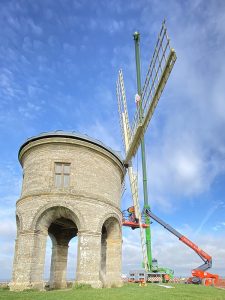 Dingli 24m Lithium Boom Lift works in partnership with DEMAG 60ton Crane to repair Chesterton Windmill